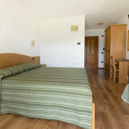 مزرعة للإقامة Agritur Comai ريفا ديل غاردا